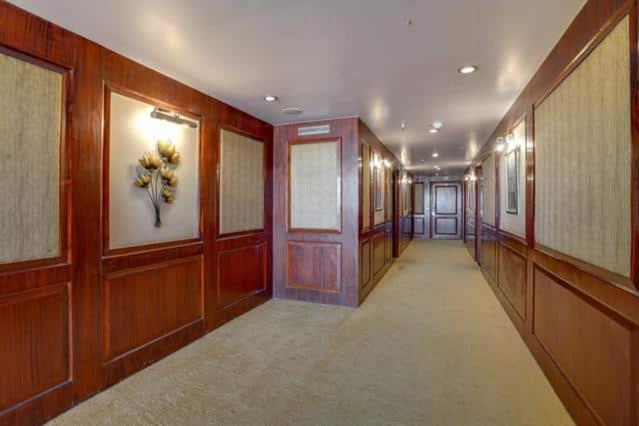 Hotel Bluestone Ghaziabad Exterior photo