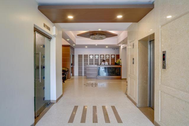 Hotel Bluestone Ghaziabad Exterior photo